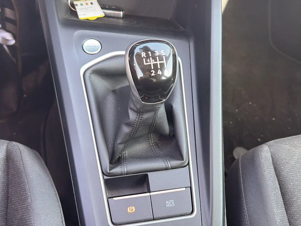 VW Golf VIII 2.0 TDI Life | Bild 16 von 18
