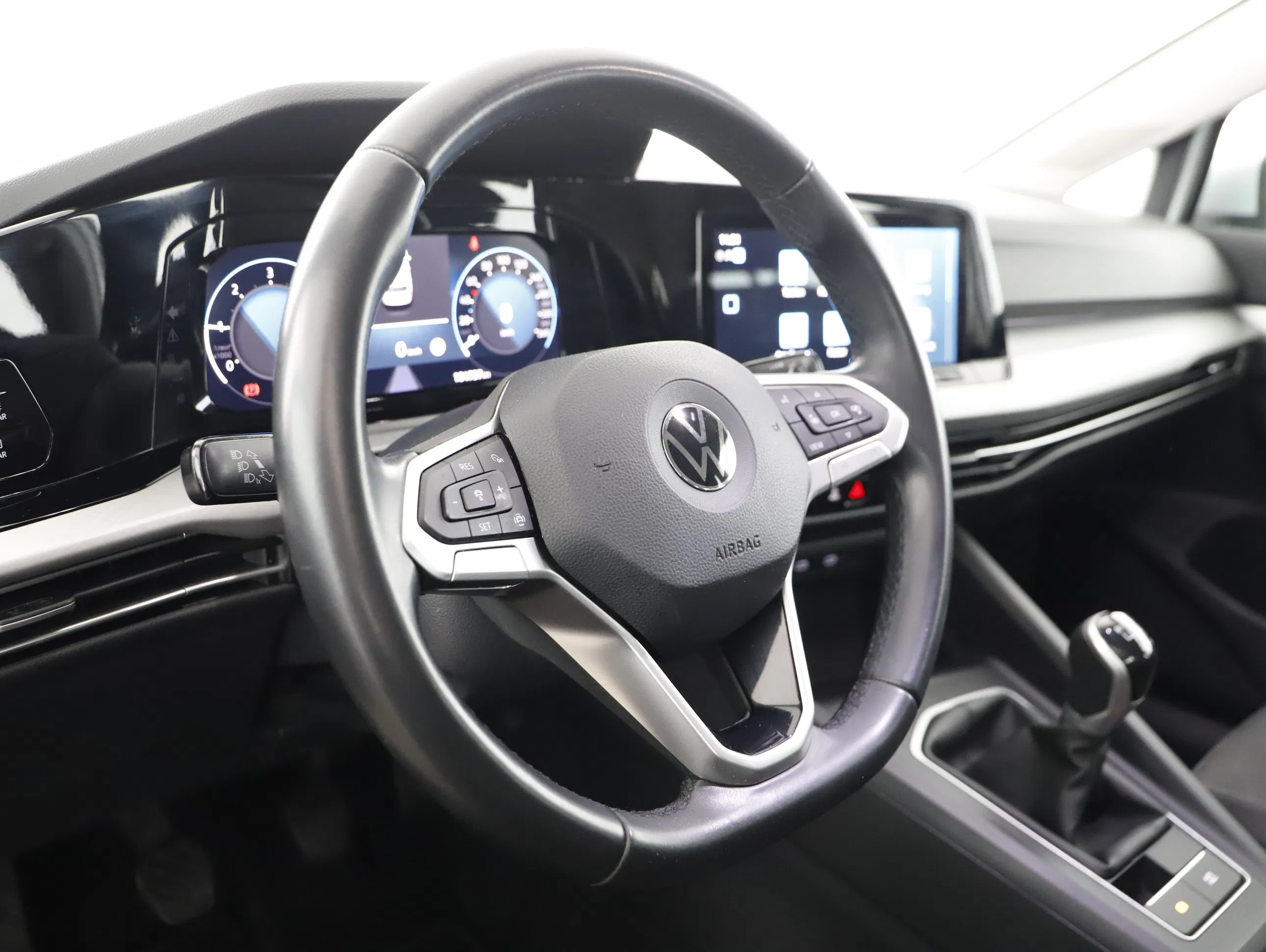 VW Golf VIII 2.0 TDI Life | Bild 8 von 22