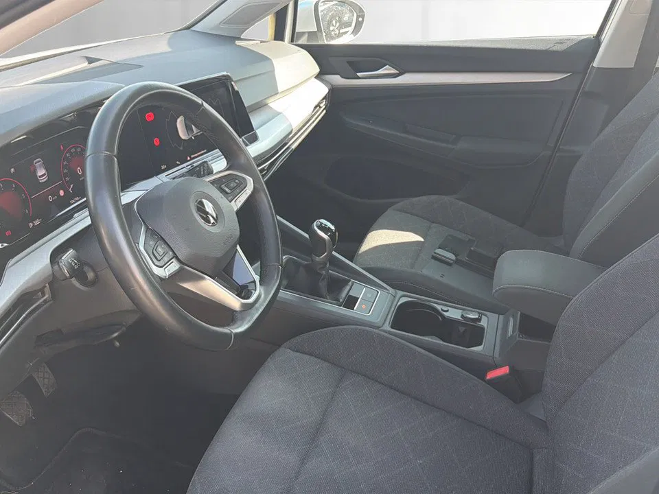 VW Golf VIII 2.0 TDI Life | Bild 8 von 18