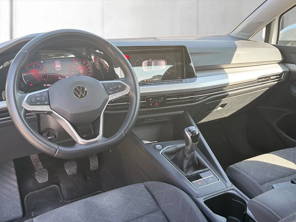 VW Golf VIII 2.0 TDI Life | Bild 9 von 18