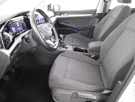 VW Golf VIII 2.0 TDI Life | Thumbnail 7 von 21