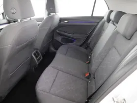 VW Golf VIII 2.0 TDI Life | Thumbnail 18 von 21