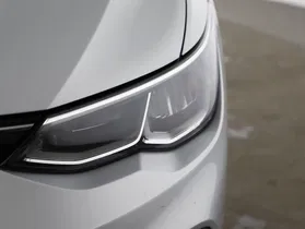 VW Golf VIII 2.0 TDI Life | Thumbnail 20 von 21