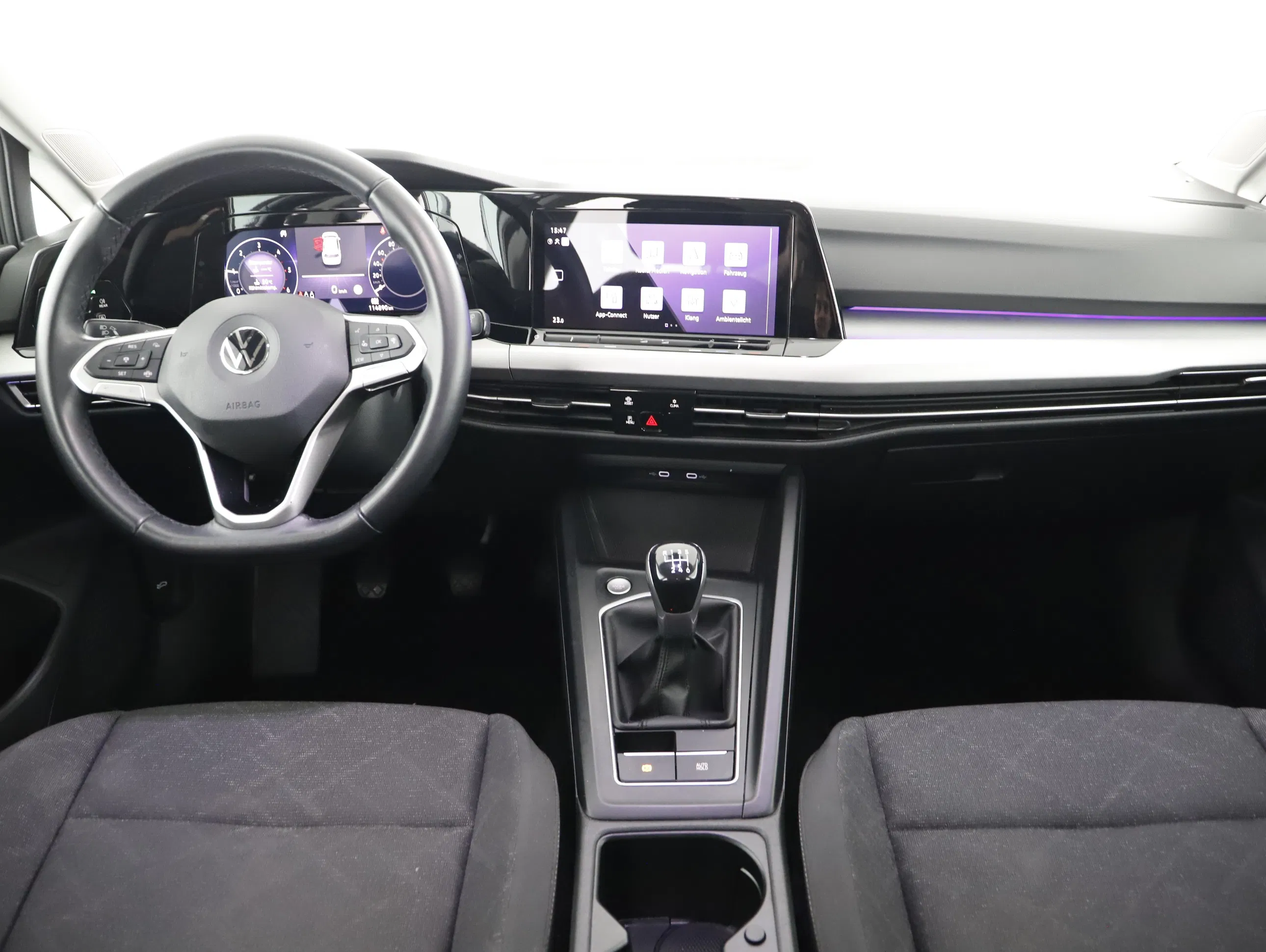 VW Golf VIII 2.0 TDI Life | Bild 9 von 21
