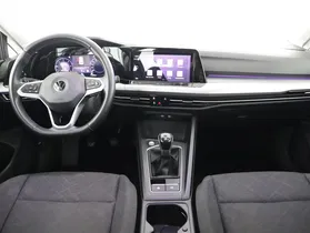 VW Golf VIII 2.0 TDI Life | Thumbnail 9 von 21