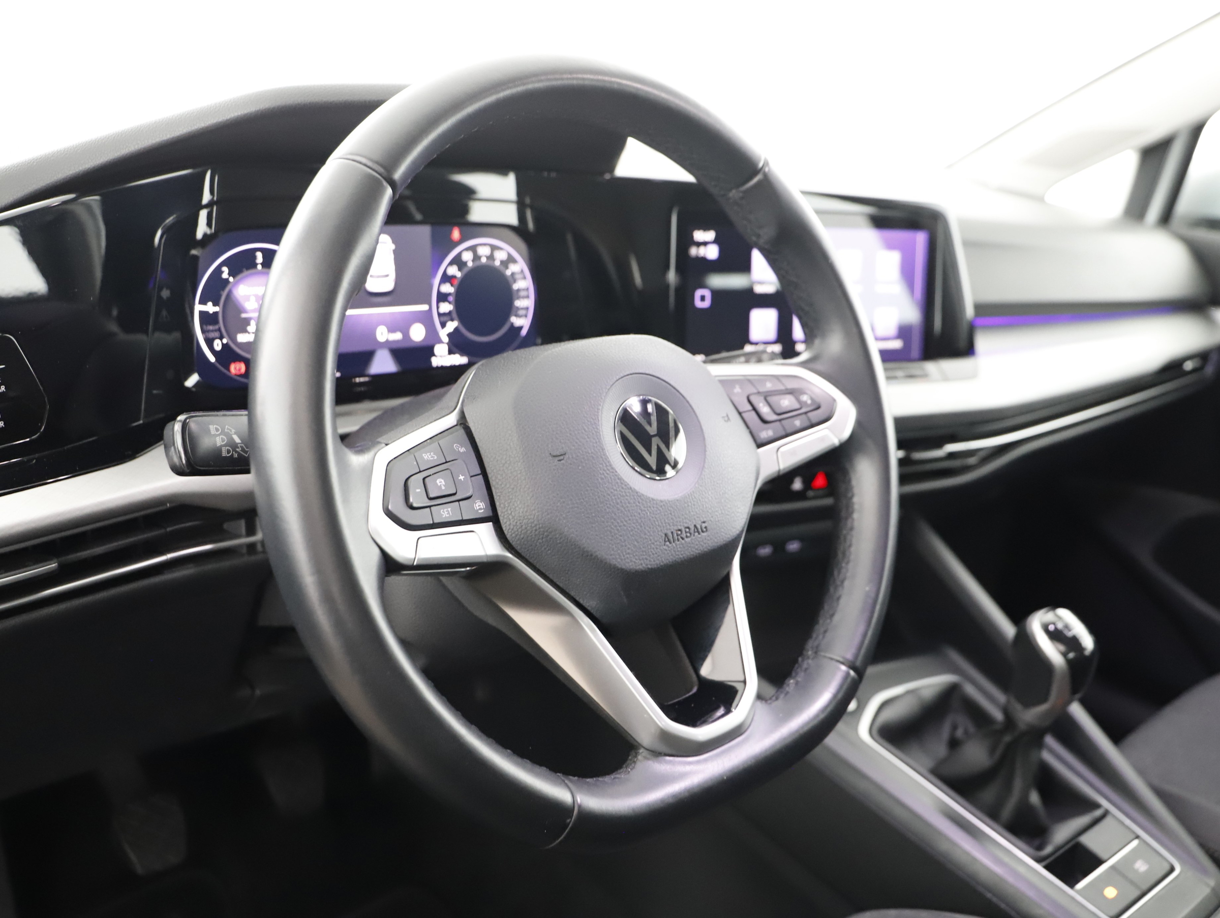 VW Golf VIII 2.0 TDI Life | Bild 8 von 21