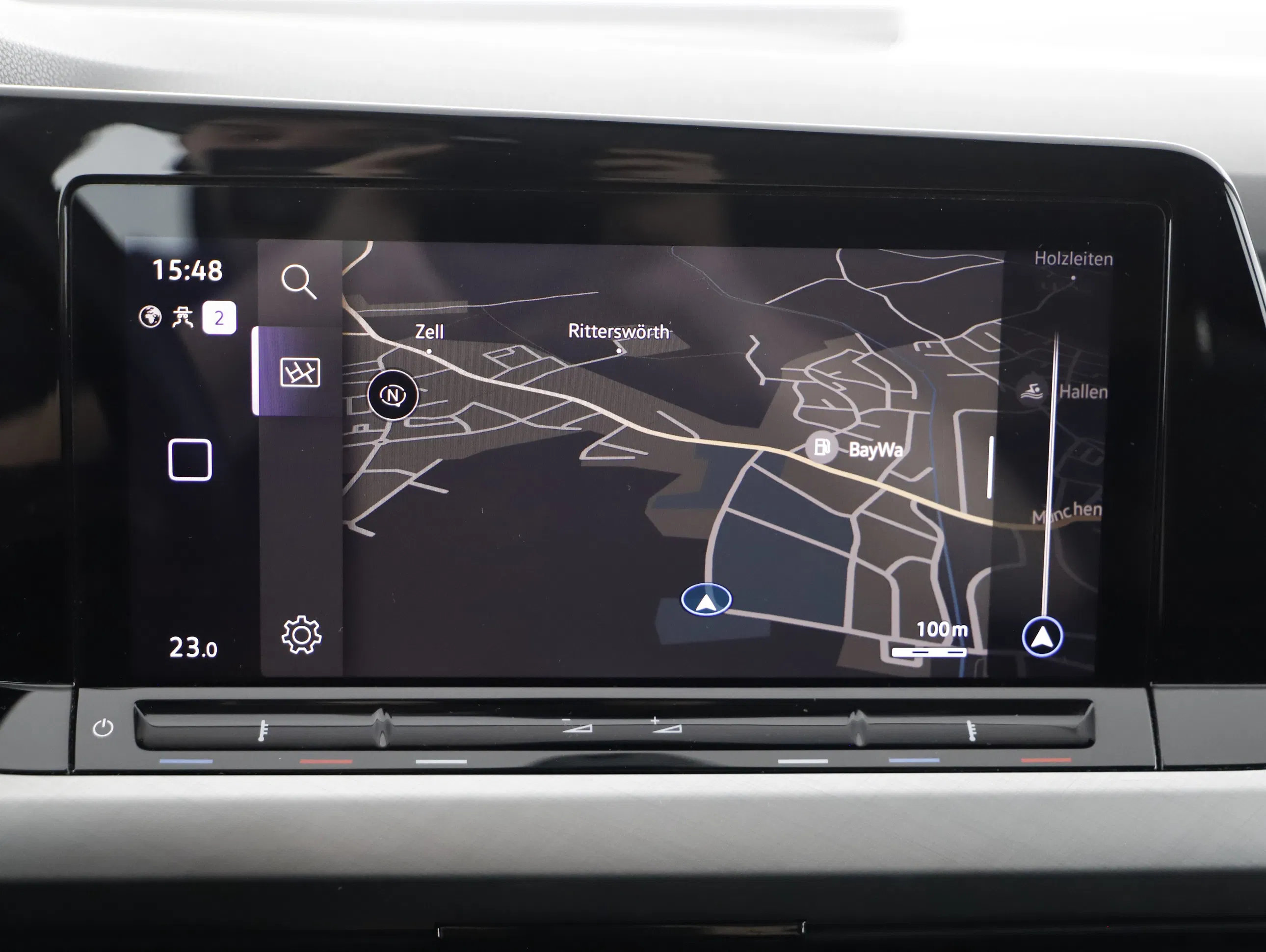 VW Golf VIII 2.0 TDI Life | Bild 14 von 21