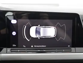 VW Golf VIII 2.0 TDI Life | Thumbnail 15 von 21