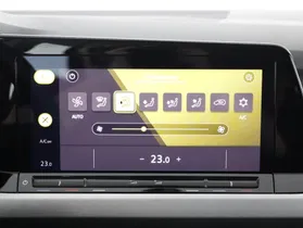 VW Golf VIII 2.0 TDI Life | Thumbnail 16 von 20
