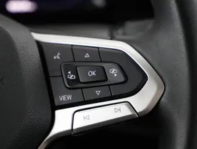 VW Golf VIII 2.0 TDI Life | Thumbnail 12 von 20