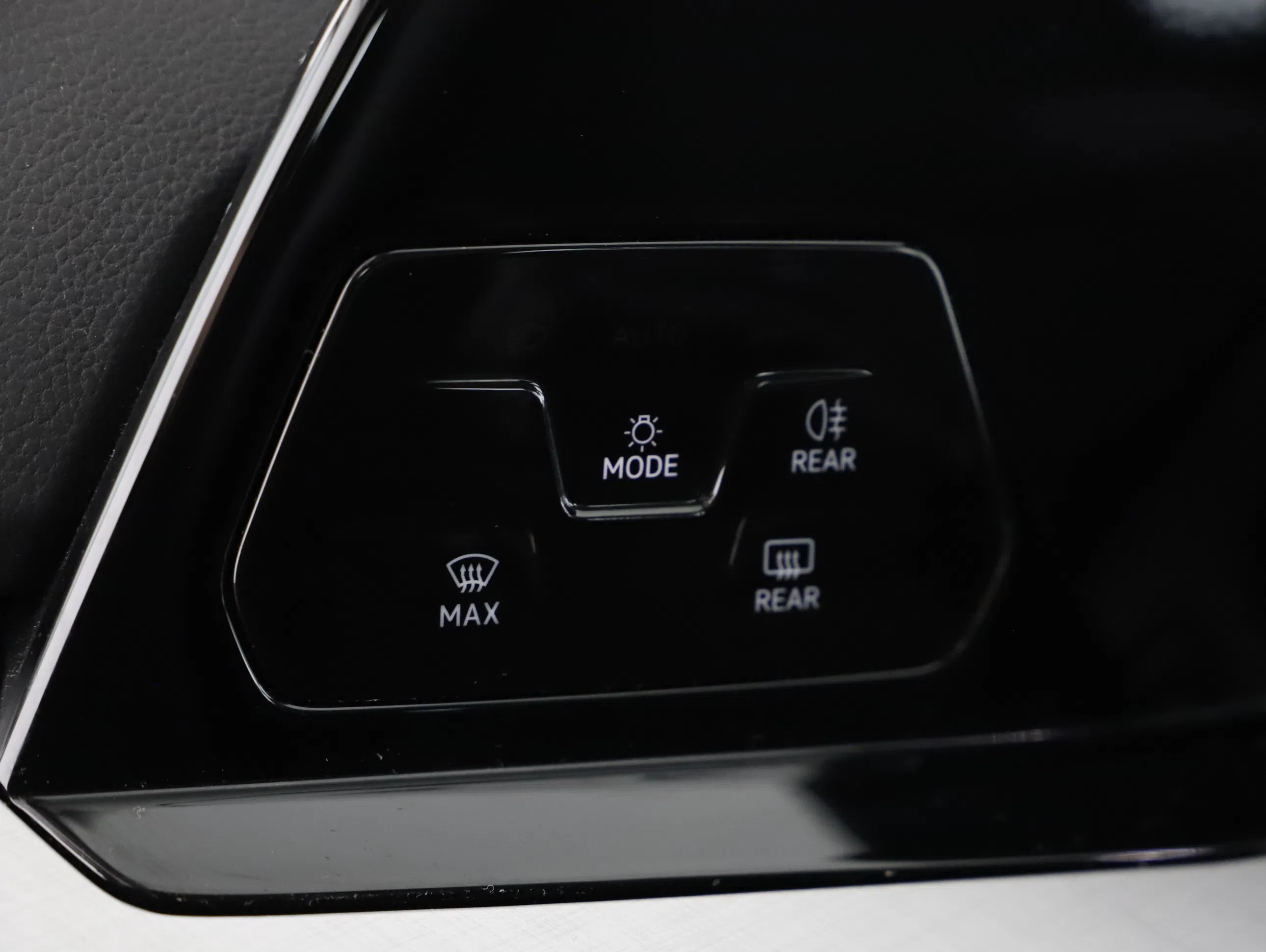 VW Golf VIII 2.0 TDI Life | Bild 6 von 20