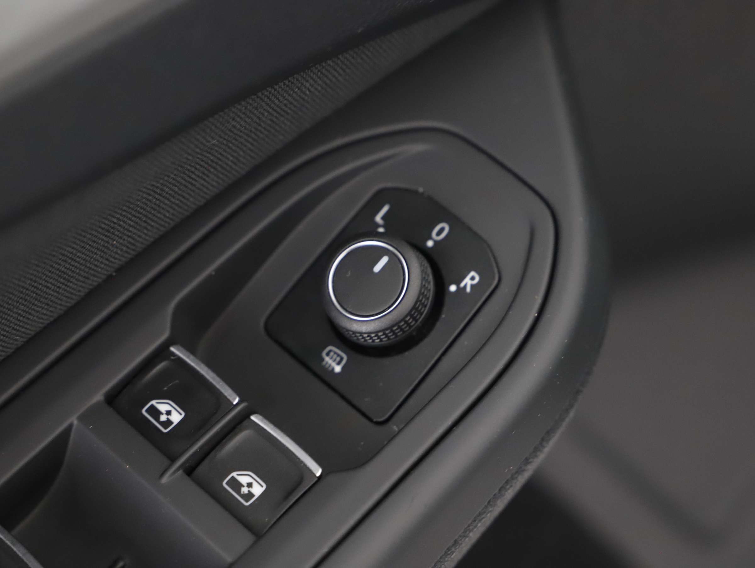VW Golf VIII 2.0 TDI Life | Bild 5 von 20