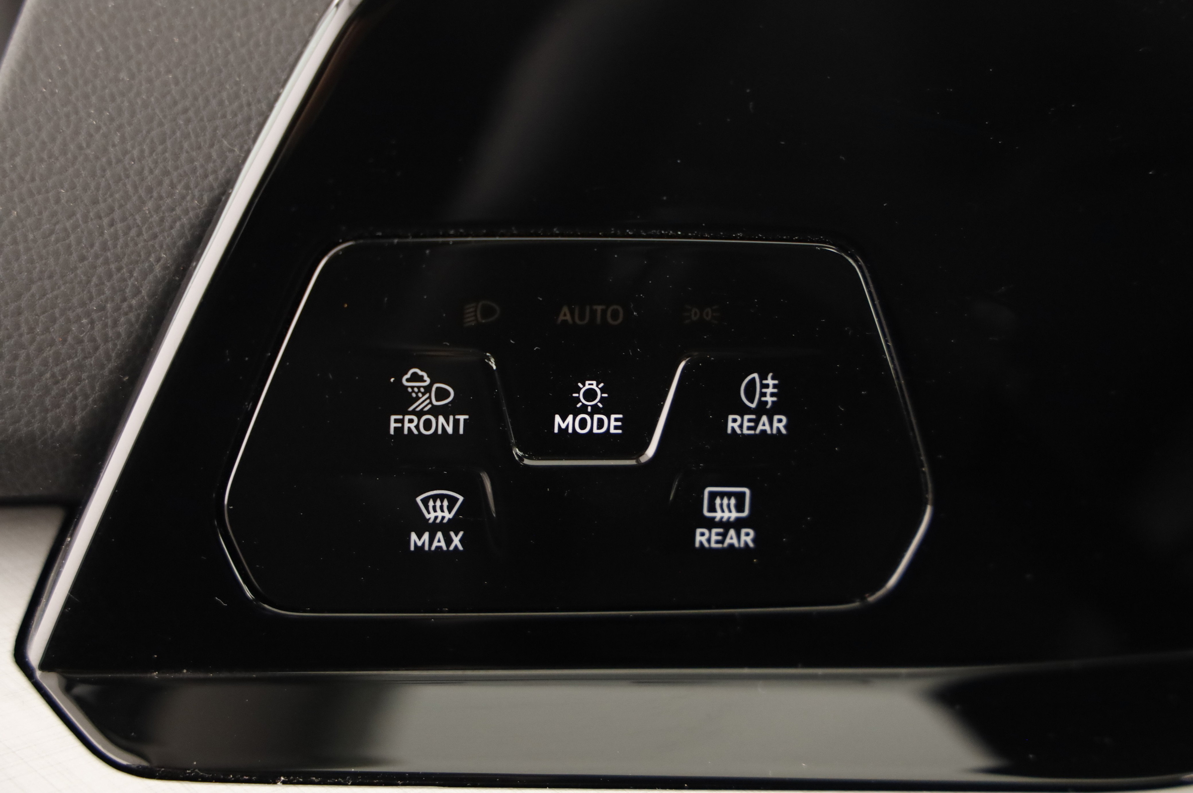 VW Golf VIII 2.0 TDI Life | Bild 13 von 30