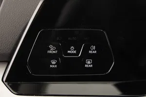 VW Golf VIII 2.0 TDI Life | Thumbnail 13 von 30