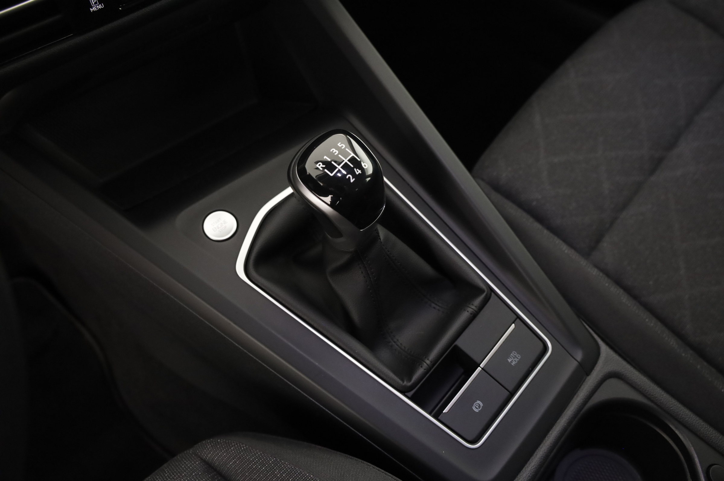 VW Golf VIII 2.0 TDI Life | Bild 24 von 30