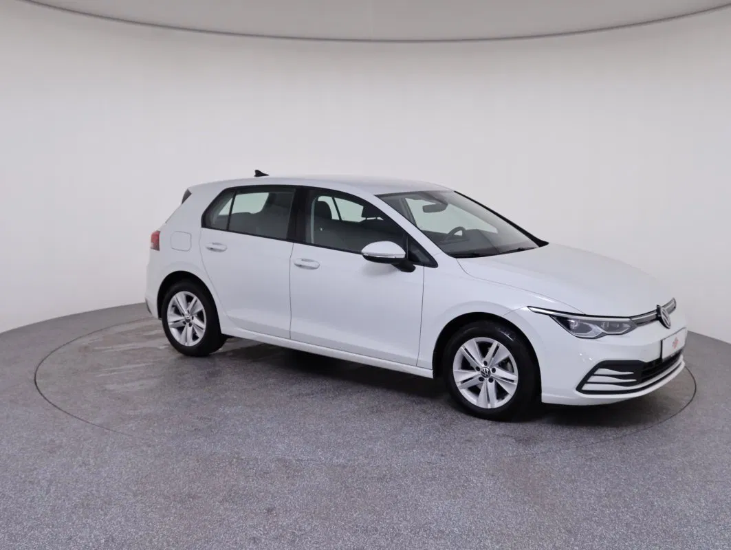 VW Golf VIII 2.0 TDI Life | Bild 4 von 30