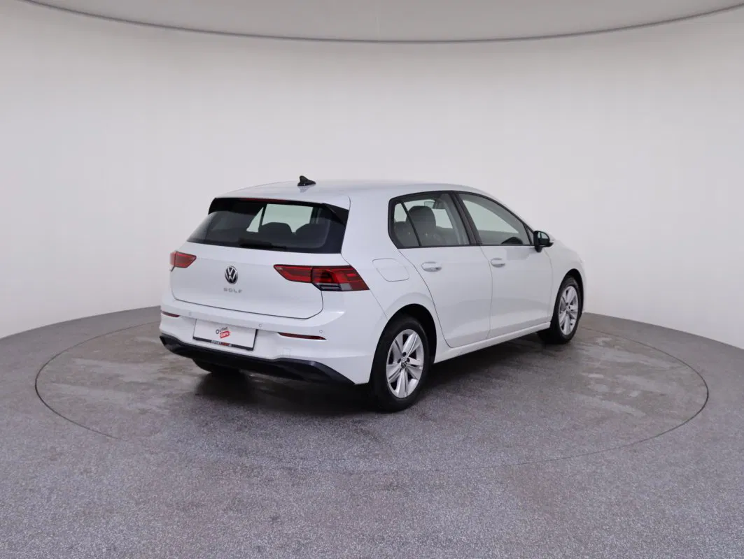 VW Golf VIII 2.0 TDI Life | Bild 6 von 30