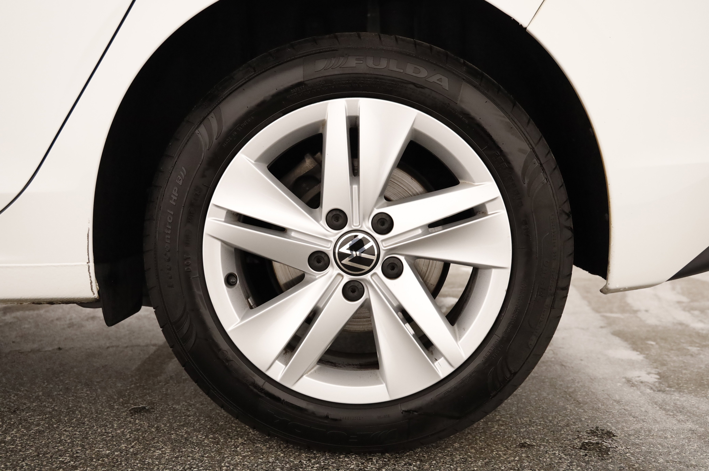 VW Golf VIII 2.0 TDI Life | Bild 10 von 30