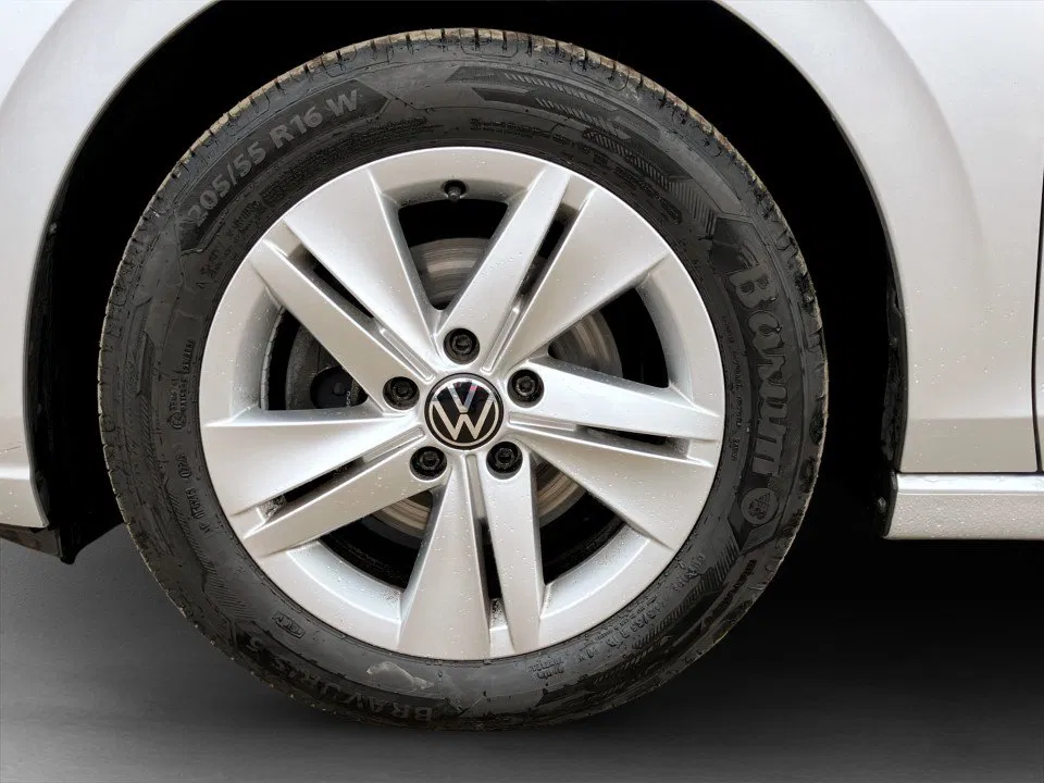 VW Golf VIII 2.0 TDI Life | Bild 7 von 23