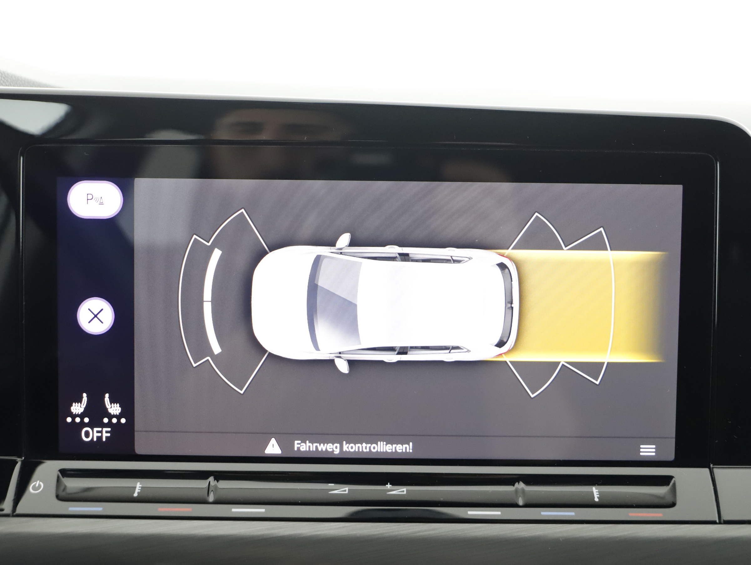 VW Golf VIII 1.4 Style | Bild 19 von 27