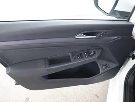 VW Golf VIII 1.4 Style | Thumbnail 9 von 27