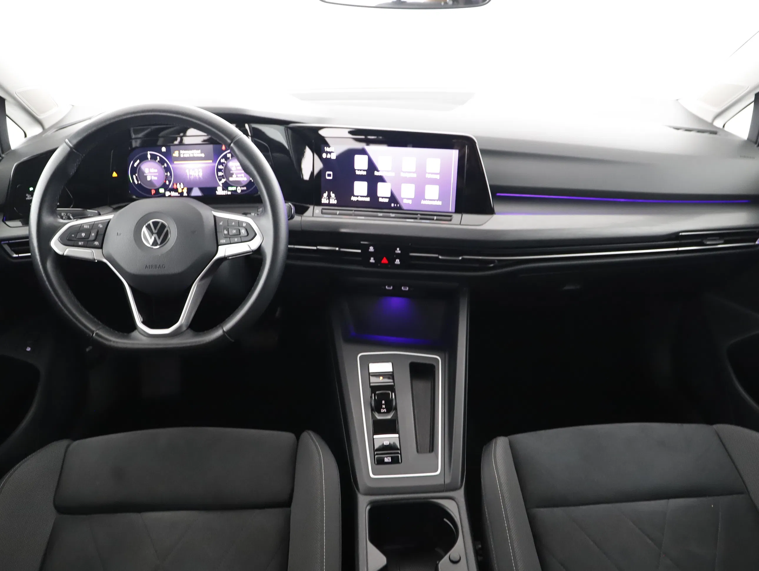 VW Golf VIII 1.4 Style | Bild 12 von 27