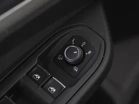 VW Golf VIII Variant 2.0 TDI Life | Thumbnail 15 von 21