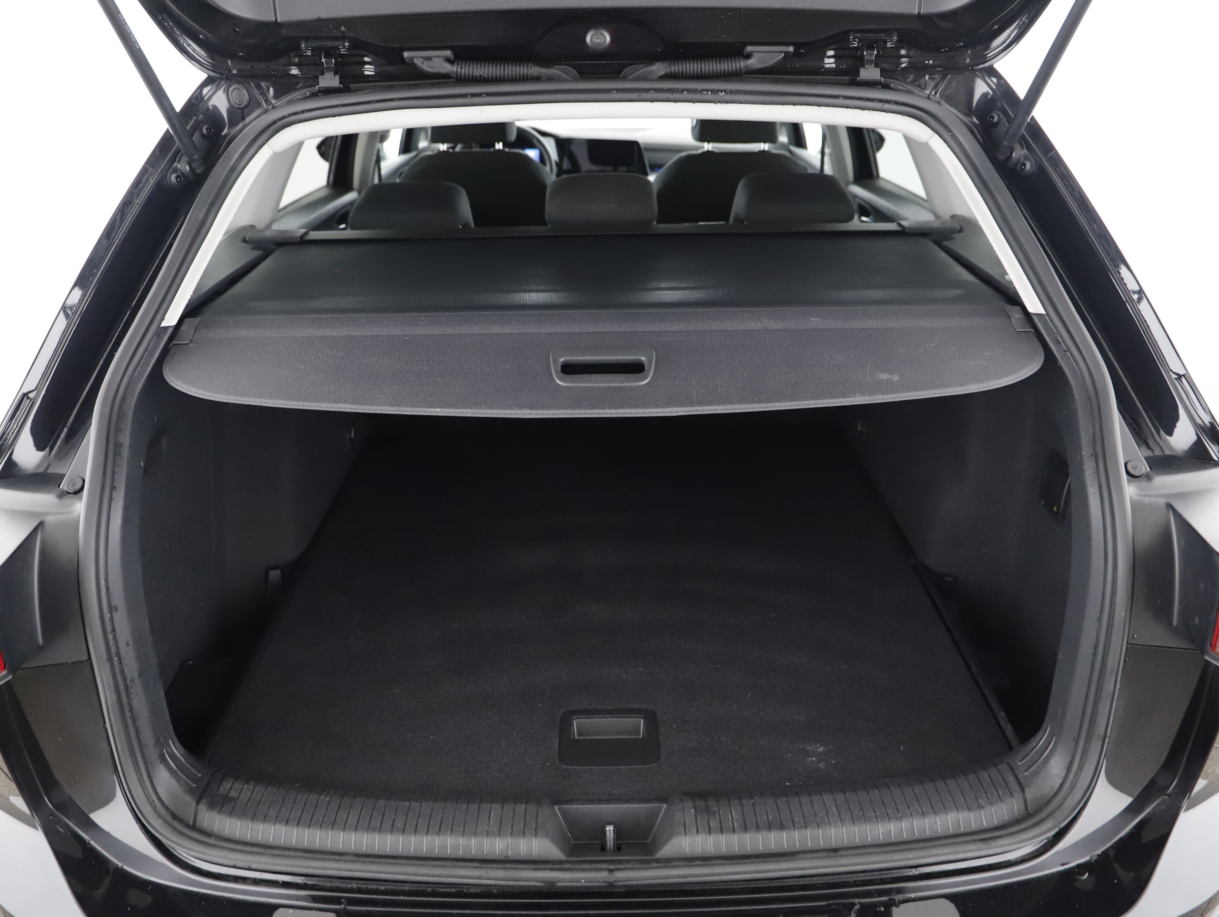 VW Golf VIII Variant 2.0 TDI Life | Bild 16 von 21