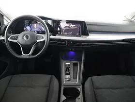 VW Golf VIII Variant 2.0 TDI Life | Thumbnail 3 von 21