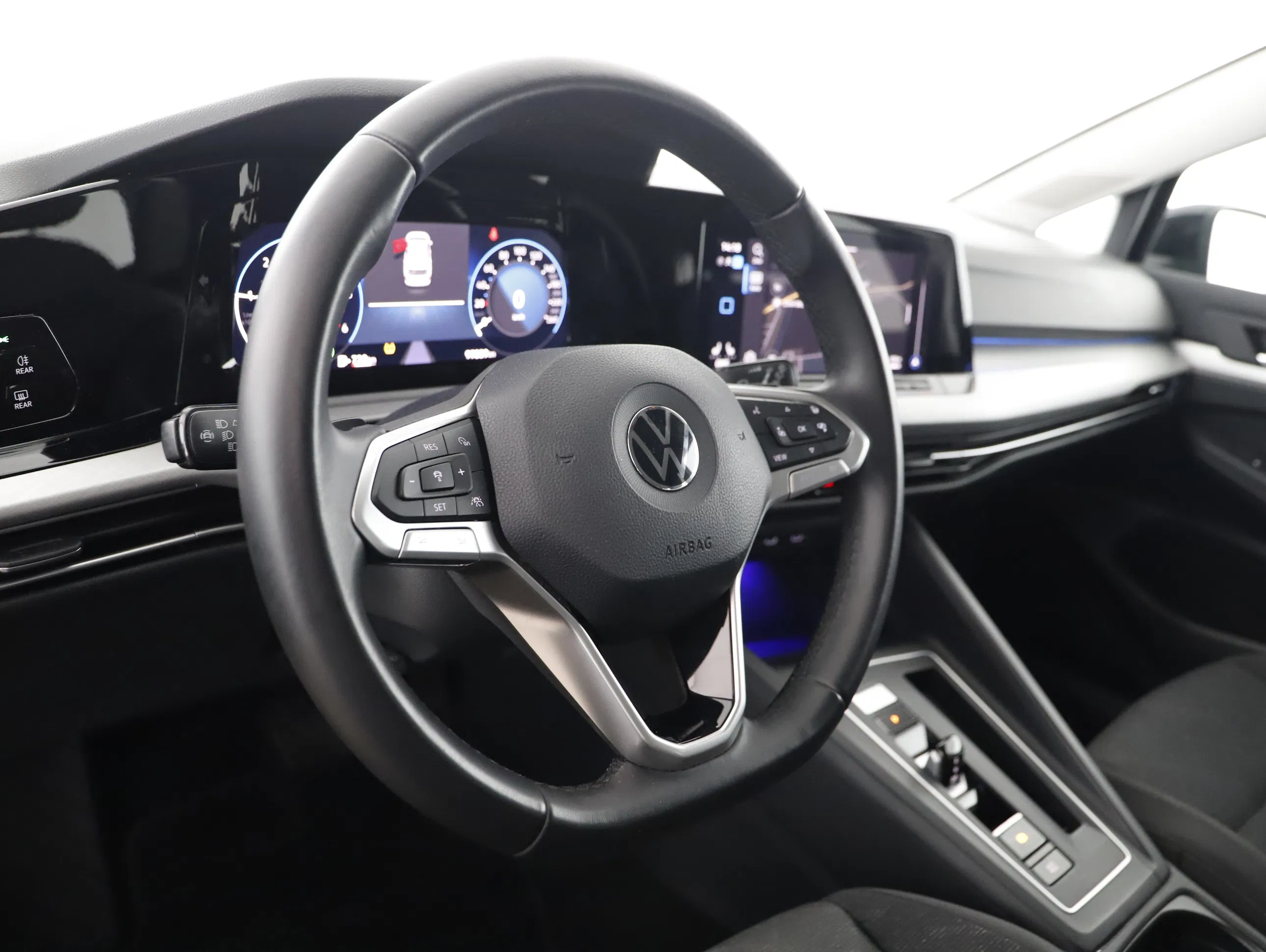 VW Golf VIII Variant 2.0 TDI Life | Bild 4 von 21