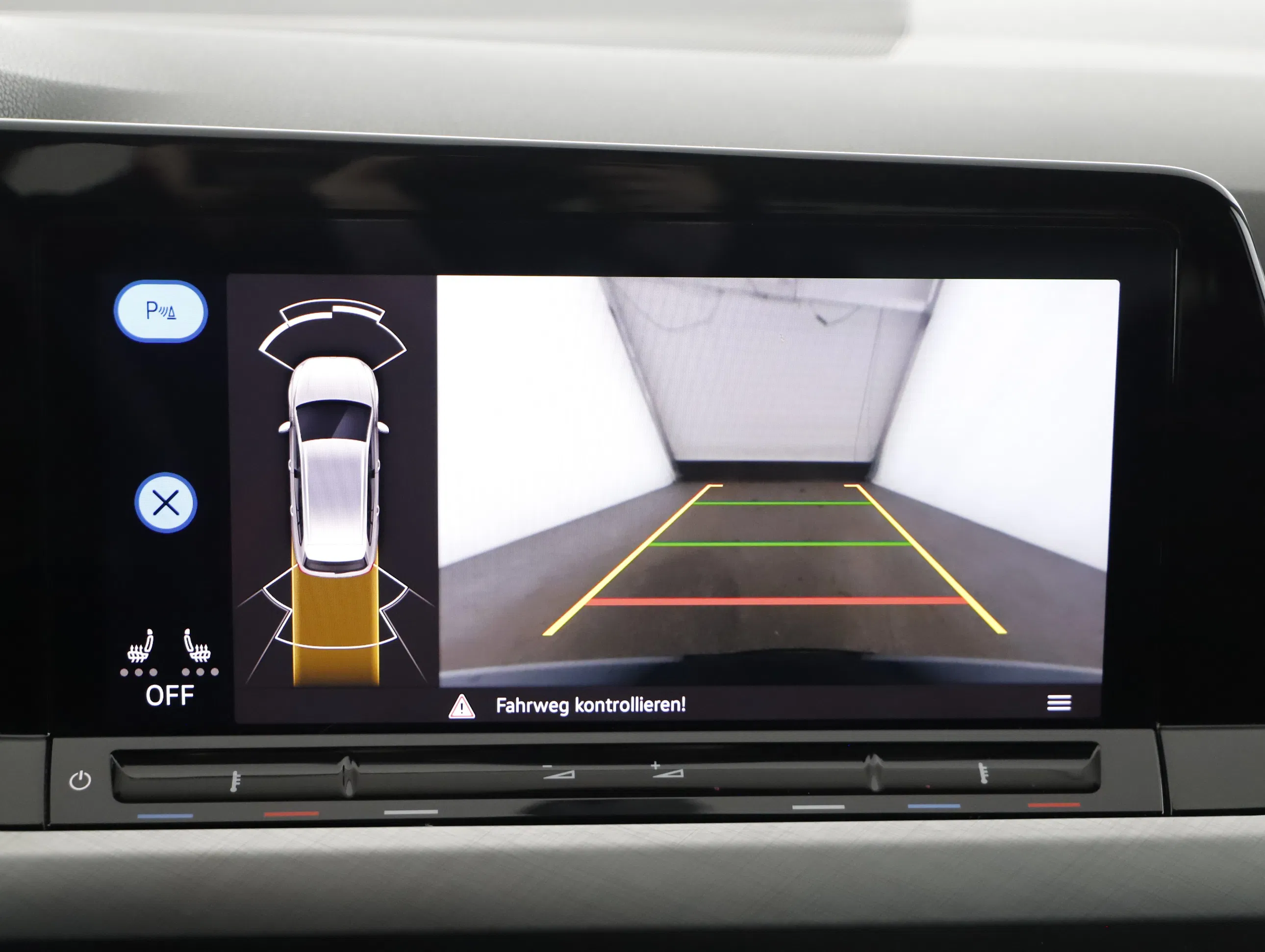 VW Golf VIII Variant 2.0 TDI Life | Bild 9 von 21