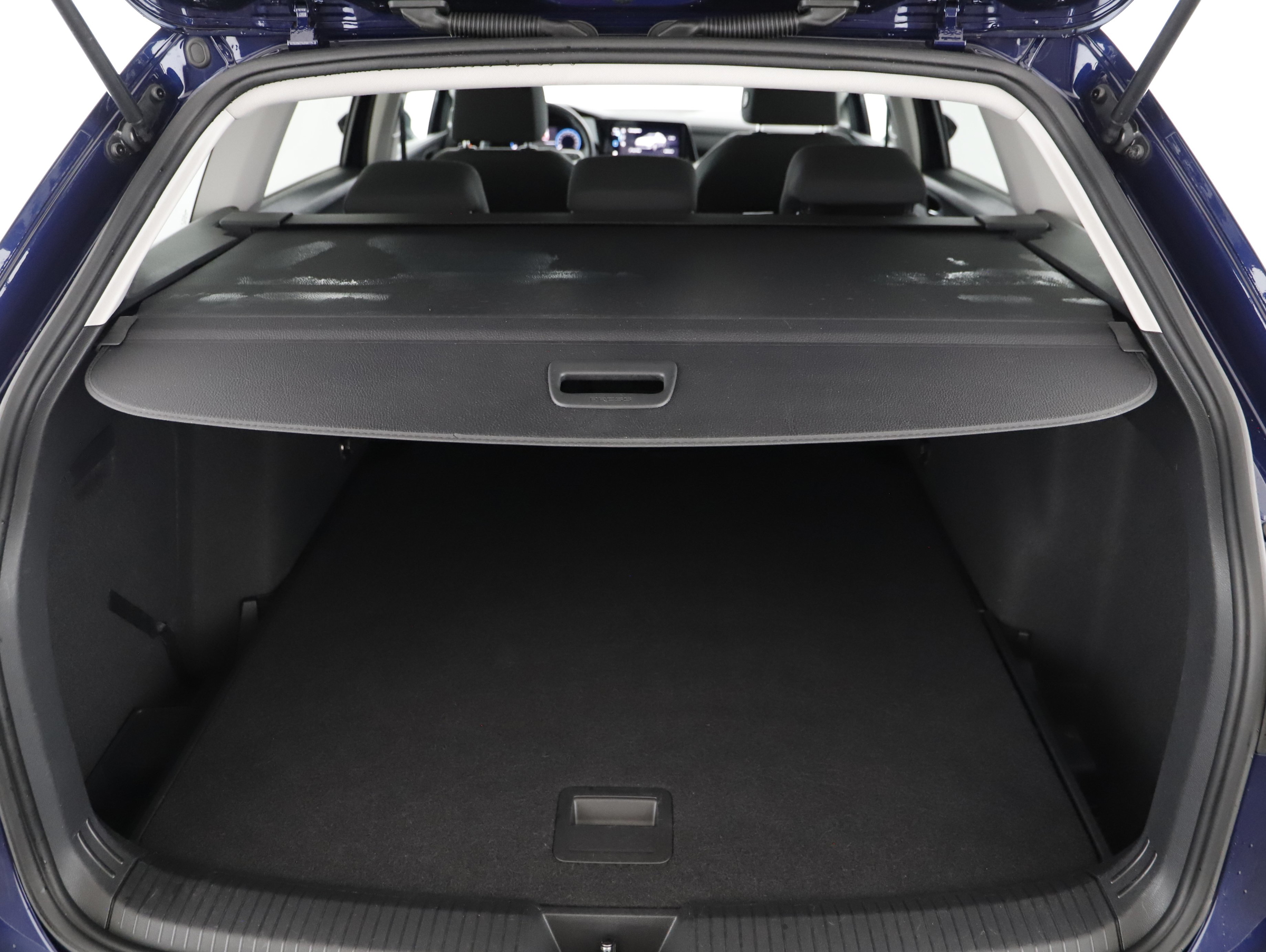 VW Golf VIII Variant 2.0 TDI Life | Bild 2 von 20