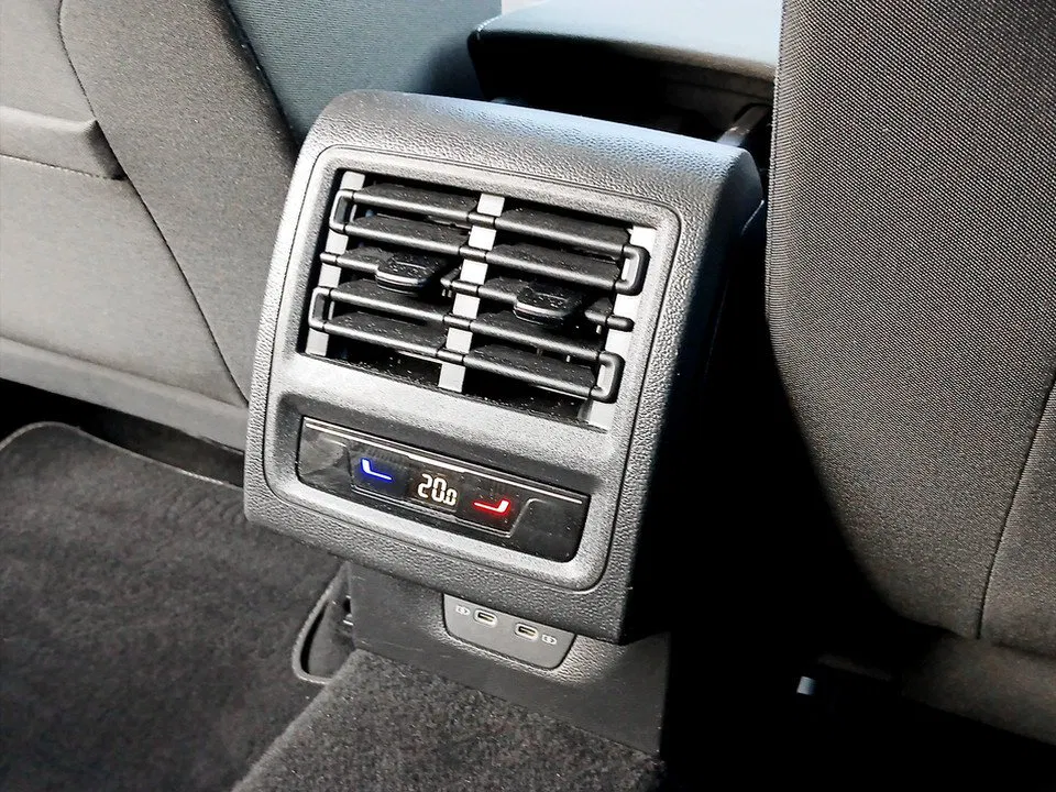 VW Golf VIII Variant 2.0 TDI Life | Bild 19 von 22