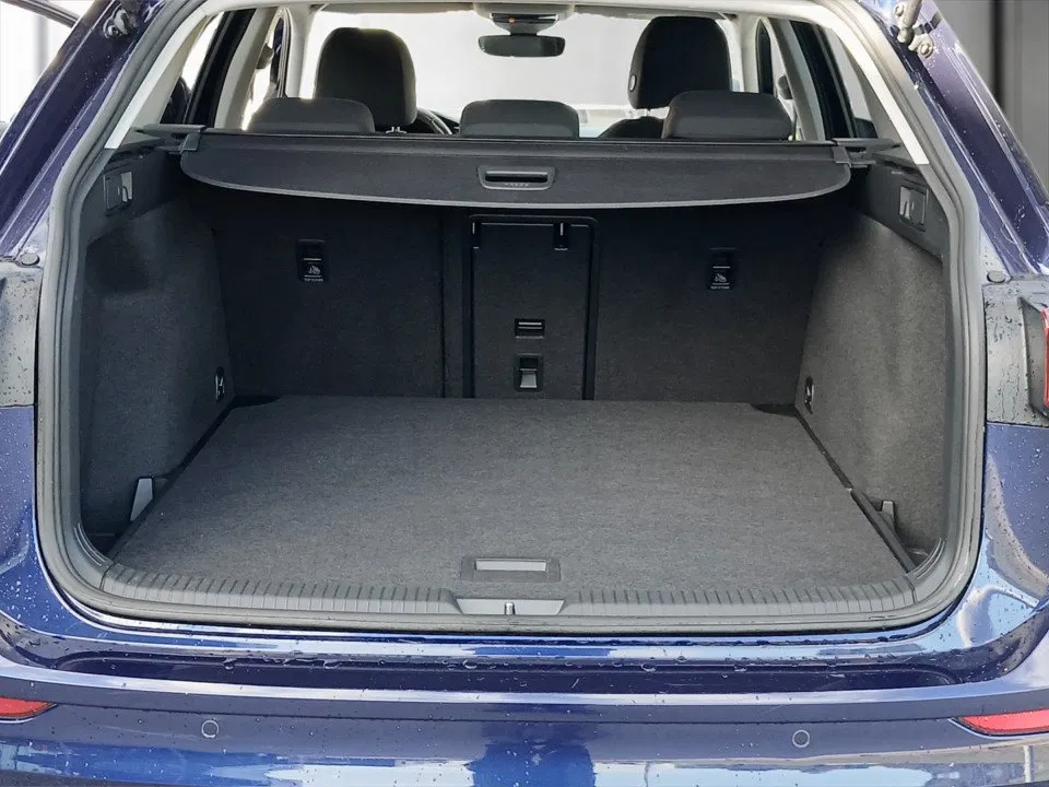 VW Golf VIII Variant 2.0 TDI Life | Bild 20 von 22