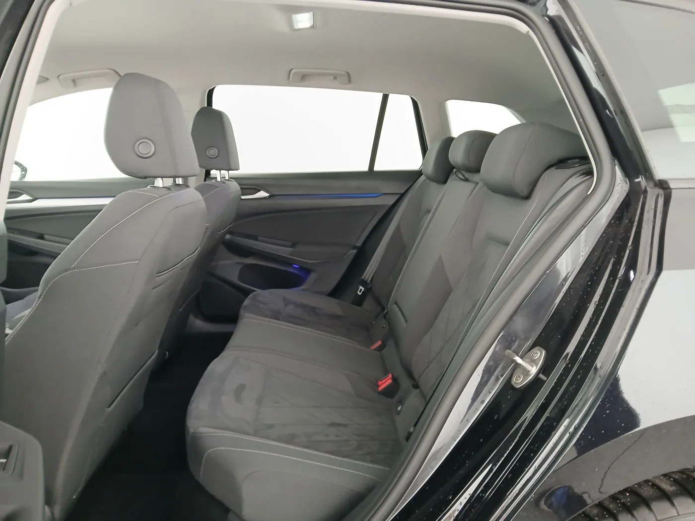 VW Golf VIII Variant 2.0 TDI Life | Bild 3 von 21