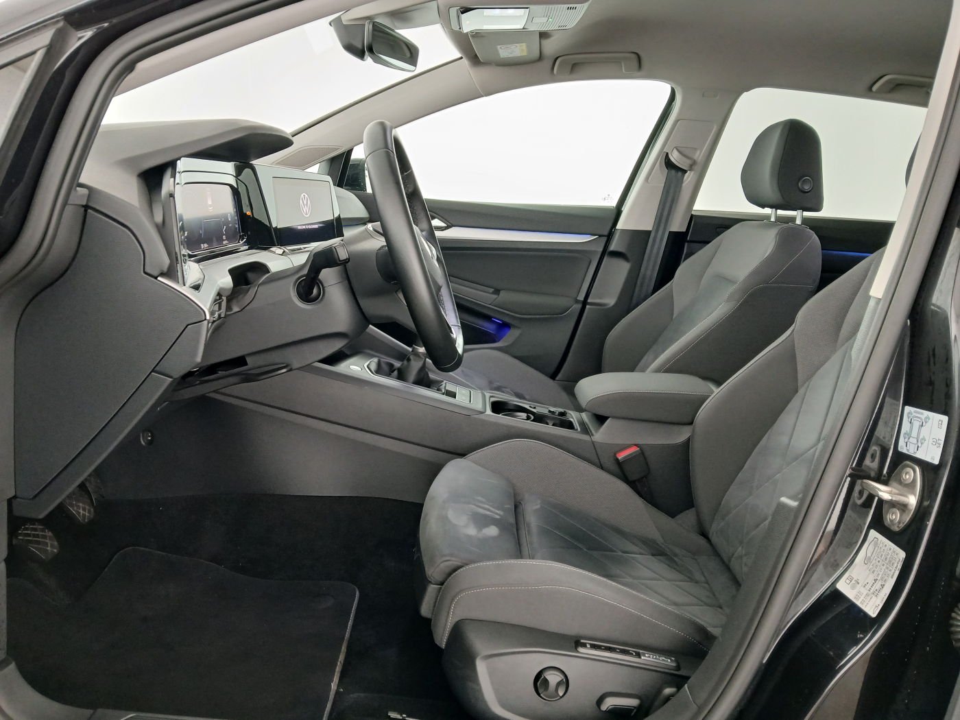 VW Golf VIII Variant 2.0 TDI Life | Bild 5 von 21