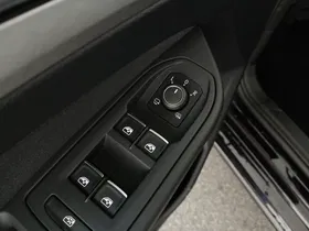 VW Golf VIII Variant 2.0 TDI Life | Thumbnail 8 von 21