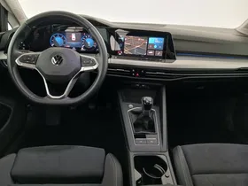 VW Golf VIII Variant 2.0 TDI Life | Thumbnail 9 von 21