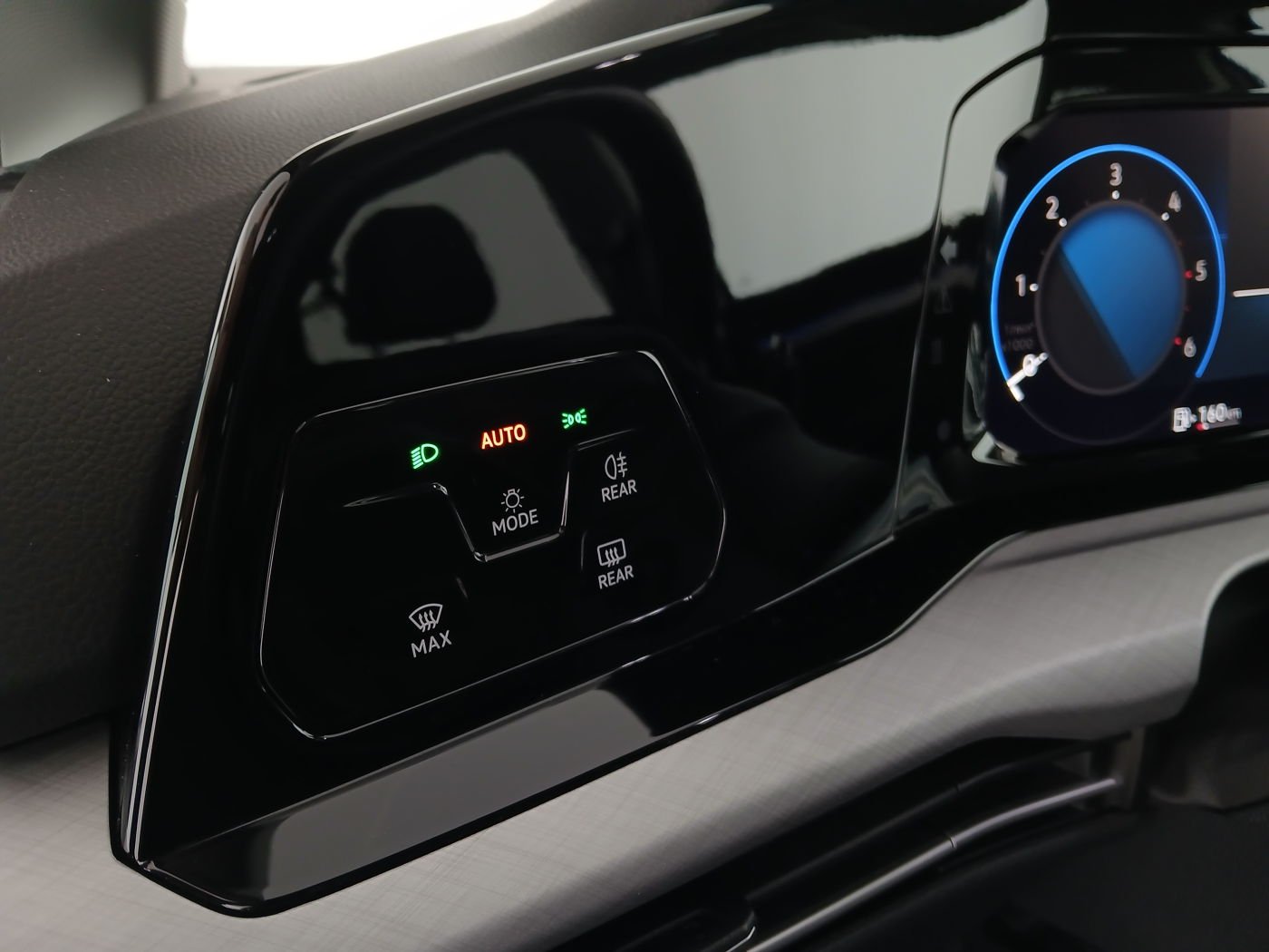 VW Golf VIII Variant 2.0 TDI Life | Bild 10 von 21