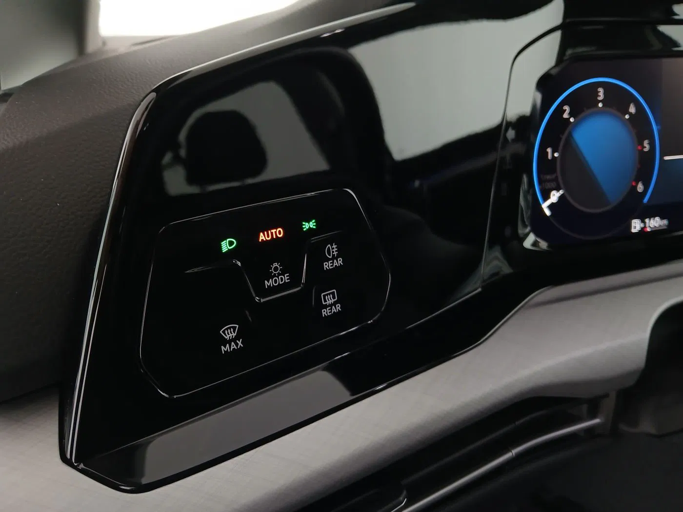 VW Golf VIII Variant 2.0 TDI Life | Bild 10 von 21