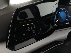 VW Golf VIII Variant 2.0 TDI Life | Thumbnail 10 von 21