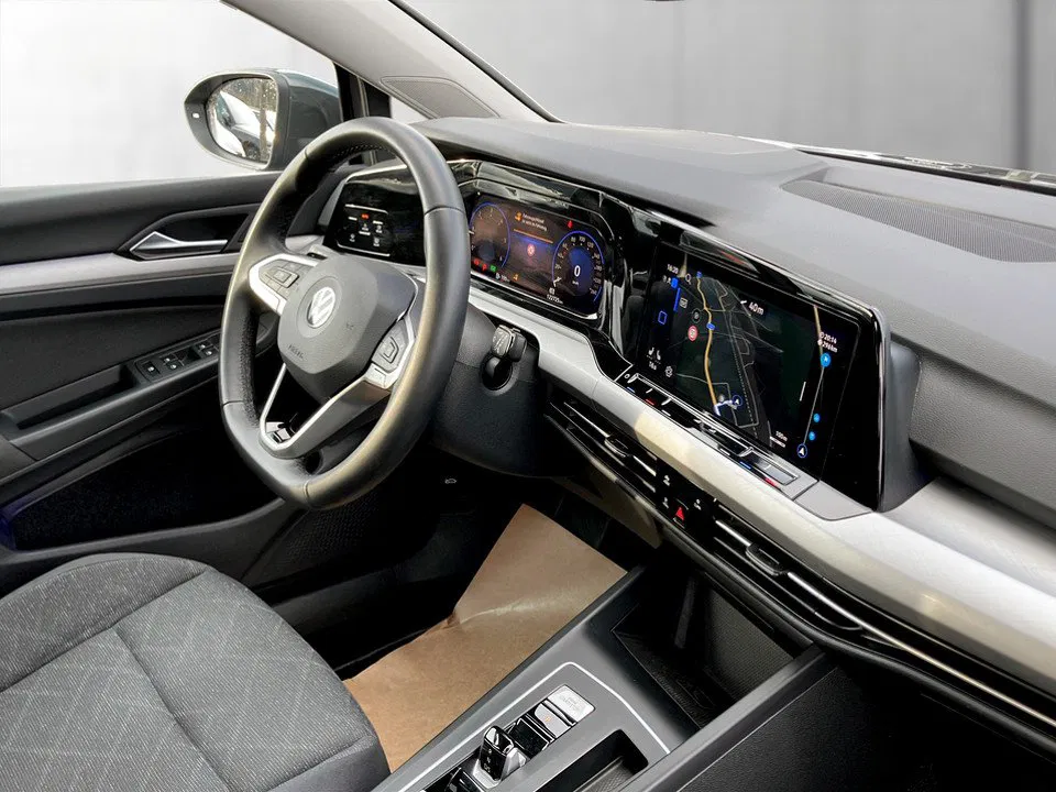 VW Golf VIII Variant 2.0 TDI Life DSG | Bild 11 von 20