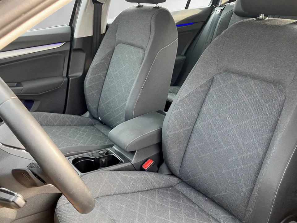 VW Golf VIII Variant 2.0 TDI Life DSG | Bild 7 von 19