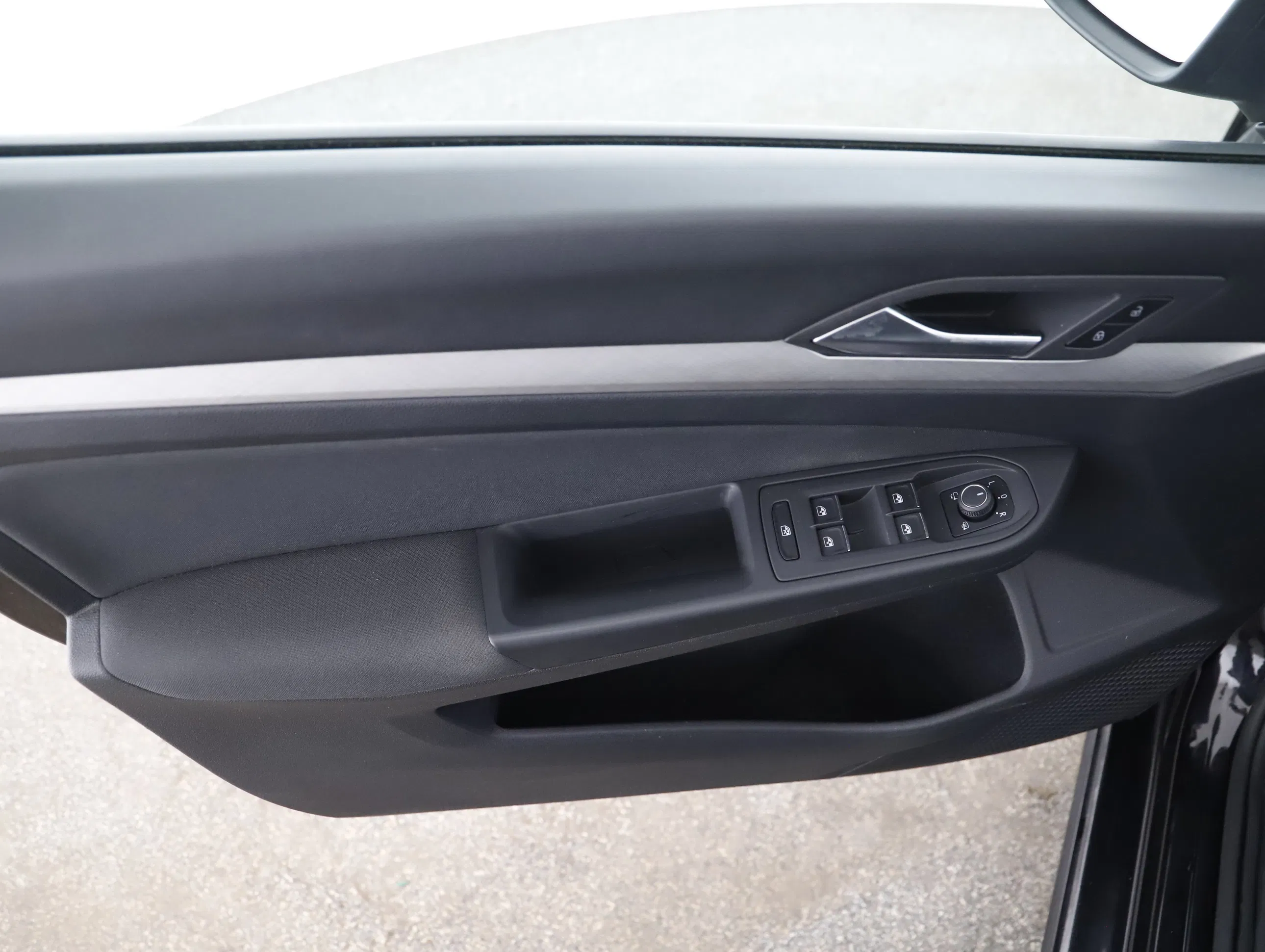 VW Golf VIII Variant 2.0 TDI Life | Bild 10 von 22