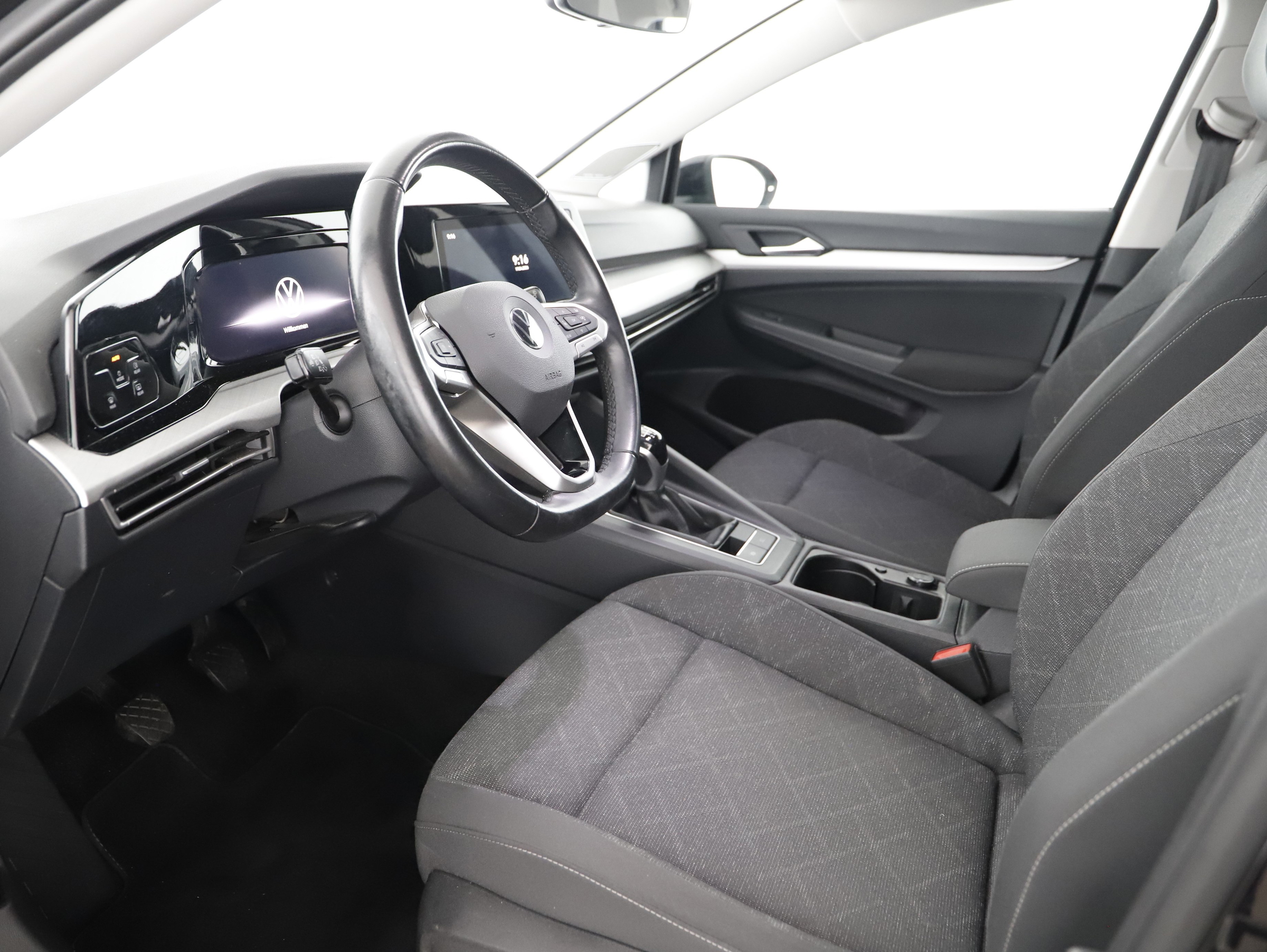 VW Golf VIII Variant 2.0 TDI Life | Bild 7 von 22