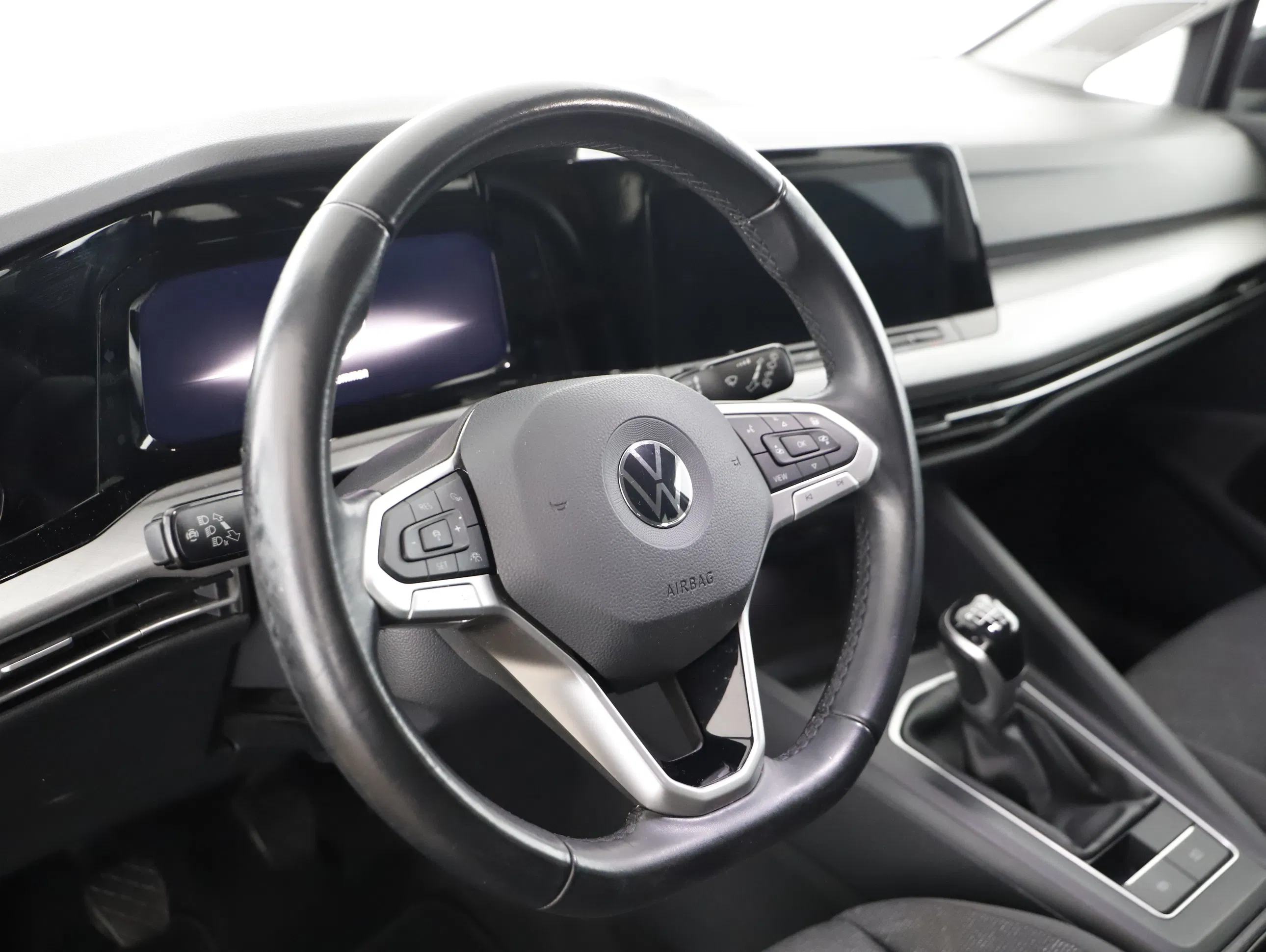 VW Golf VIII Variant 2.0 TDI Life | Bild 8 von 22