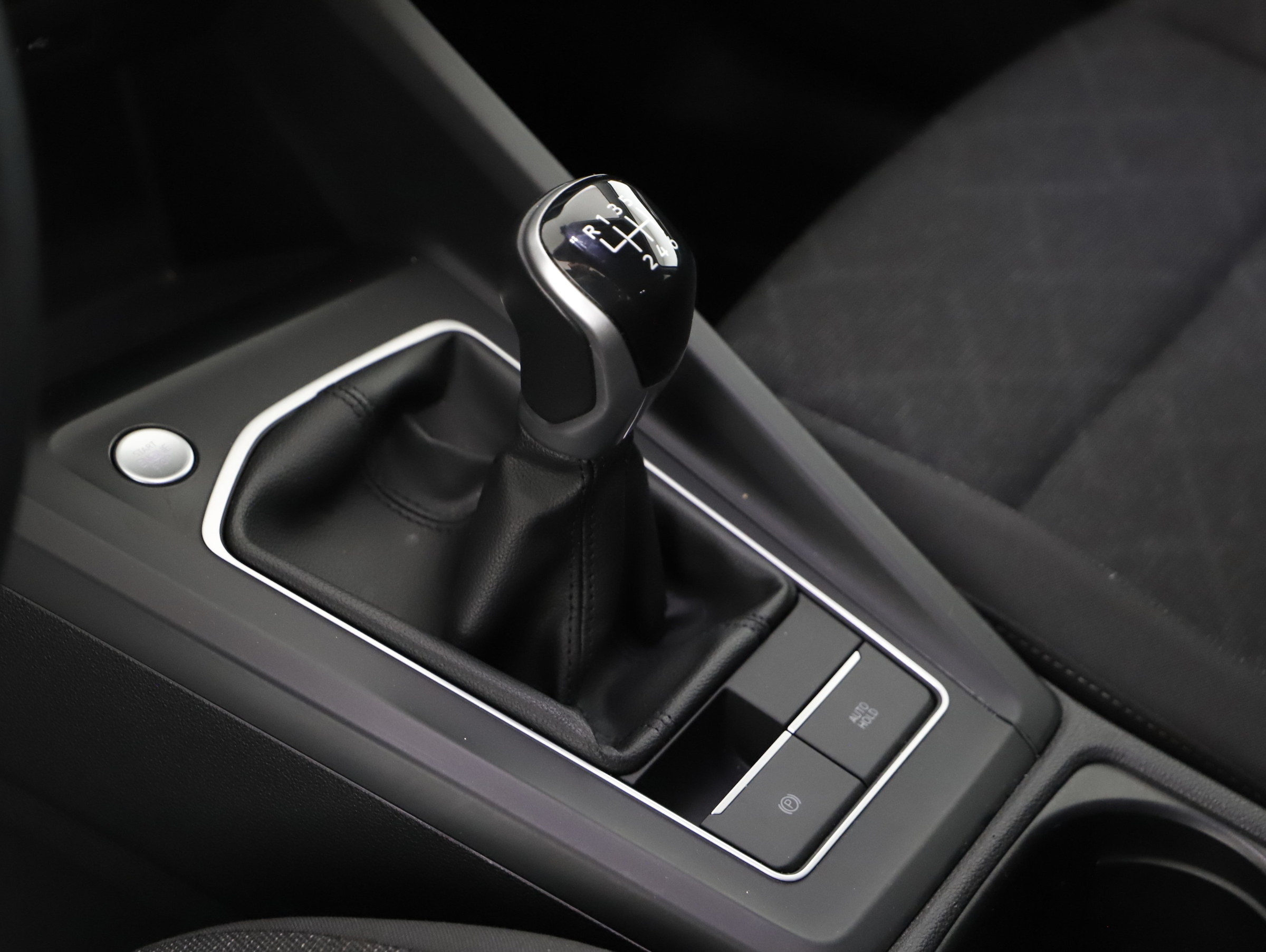 VW Golf VIII Variant 2.0 TDI Life | Bild 9 von 22