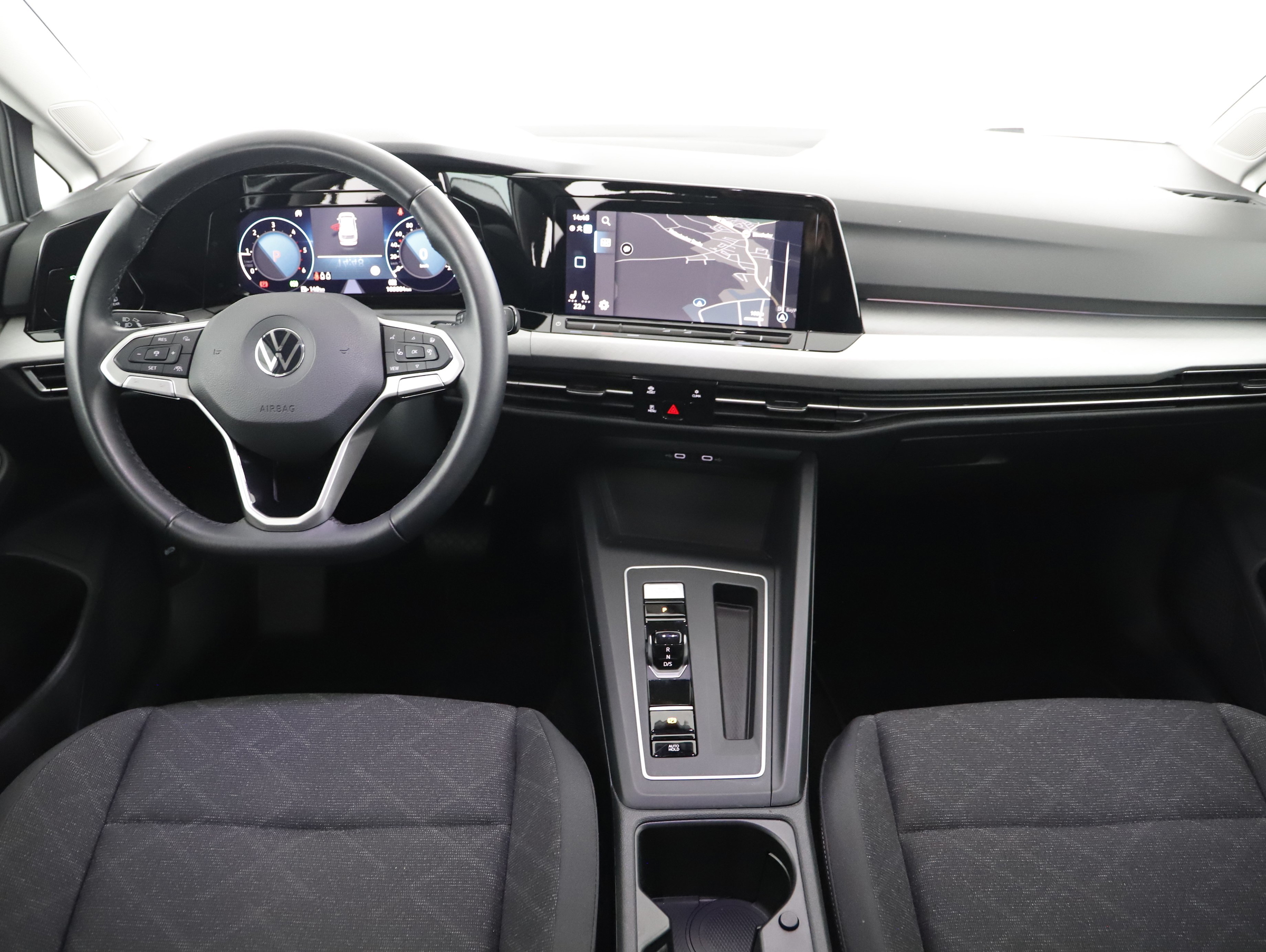 VW Golf VIII Var. 2.0 TDI Life DSG | Bild 15 von 19