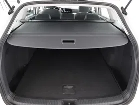 VW Golf VIII Var. 2.0 TDI Life DSG | Thumbnail 1 von 19