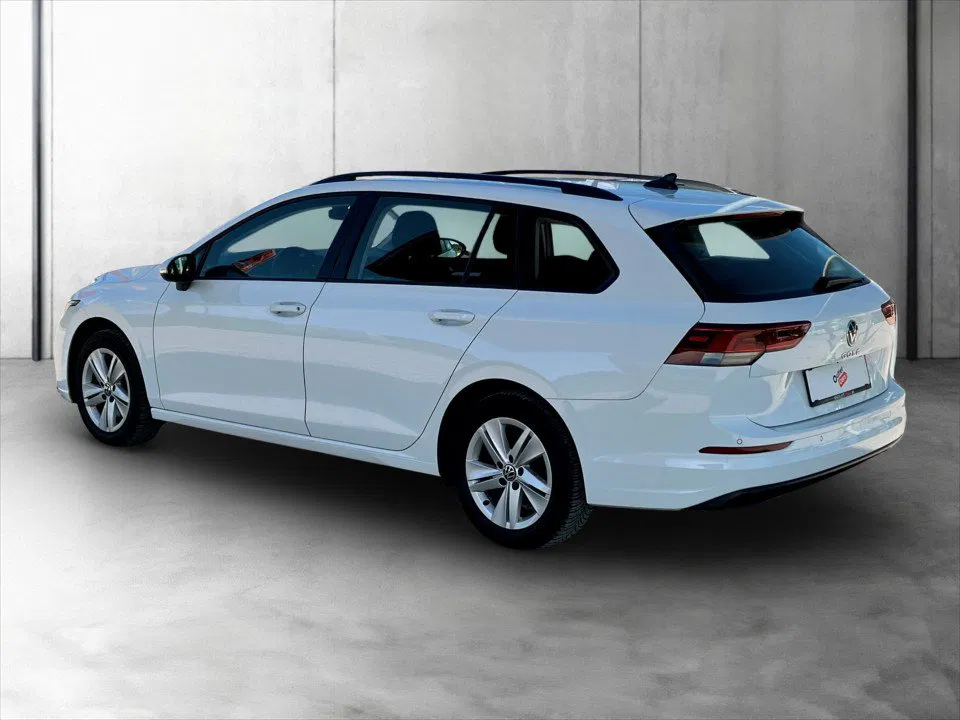 VW Golf VIII Var. 2.0 TDI Life DSG | Bild 4 von 21